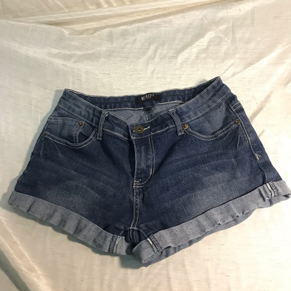 Bee & Ceci denim shorts, size 9. - Picture 3 of 5